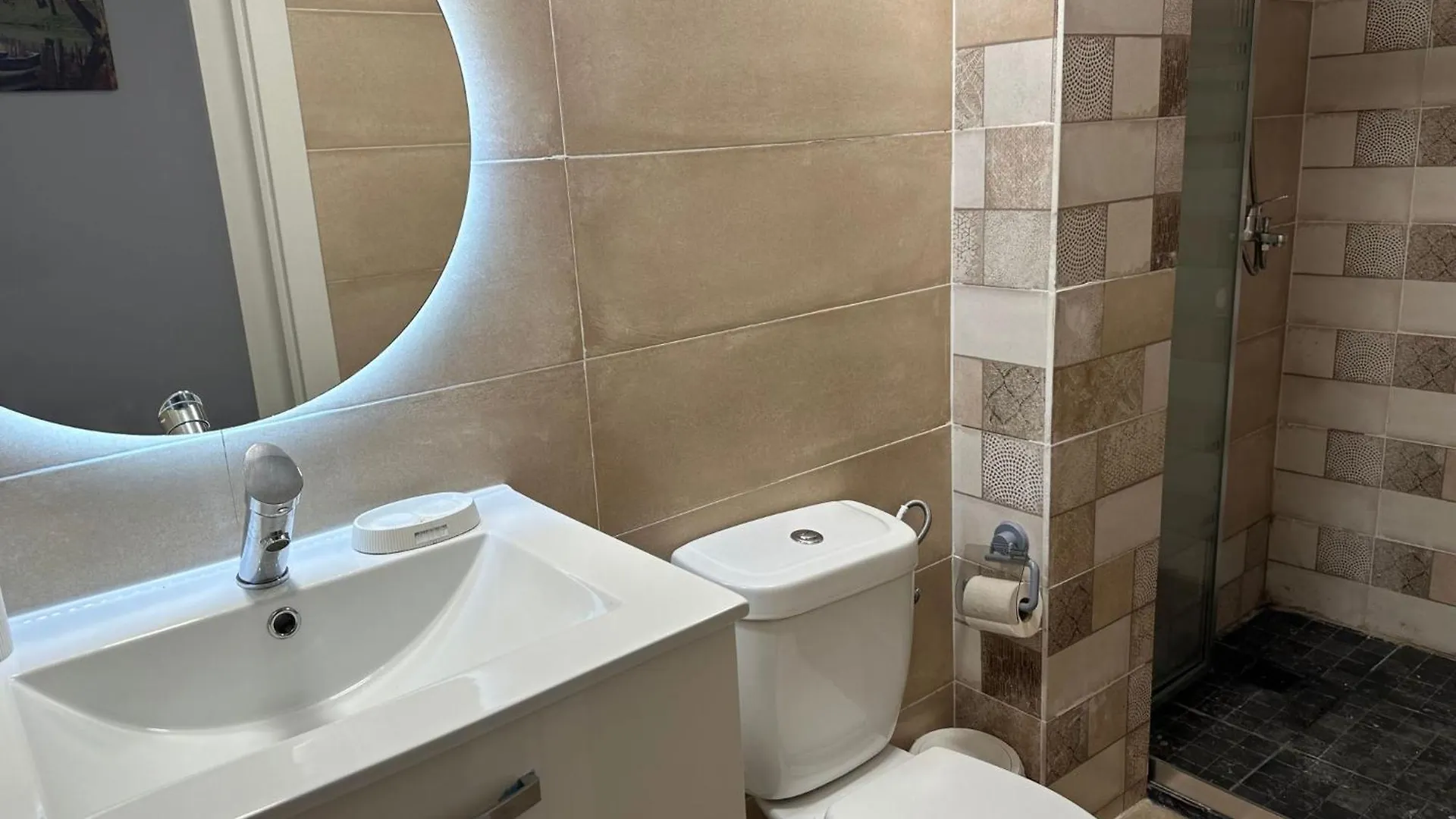 Vilador Barcelona Beach Hotel Masnou 3*,