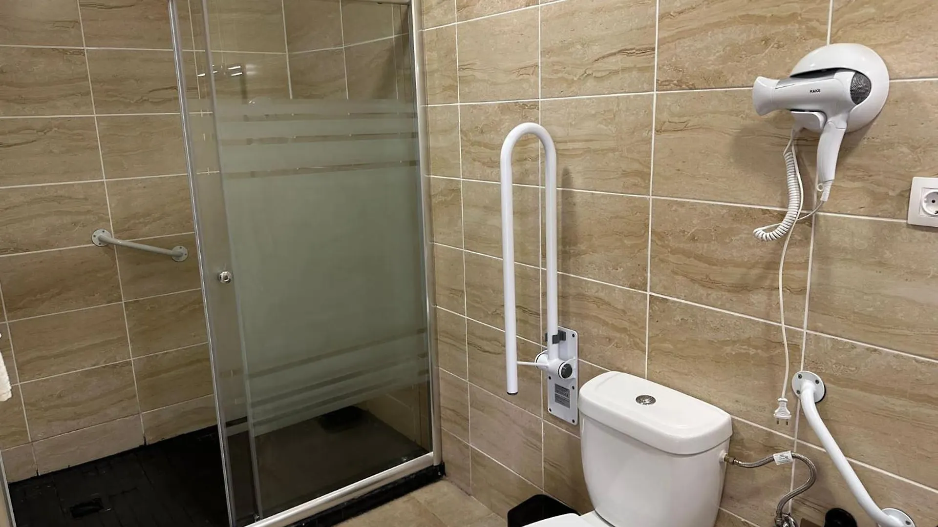 Vilador Barcelona Beach Hotel Masnou